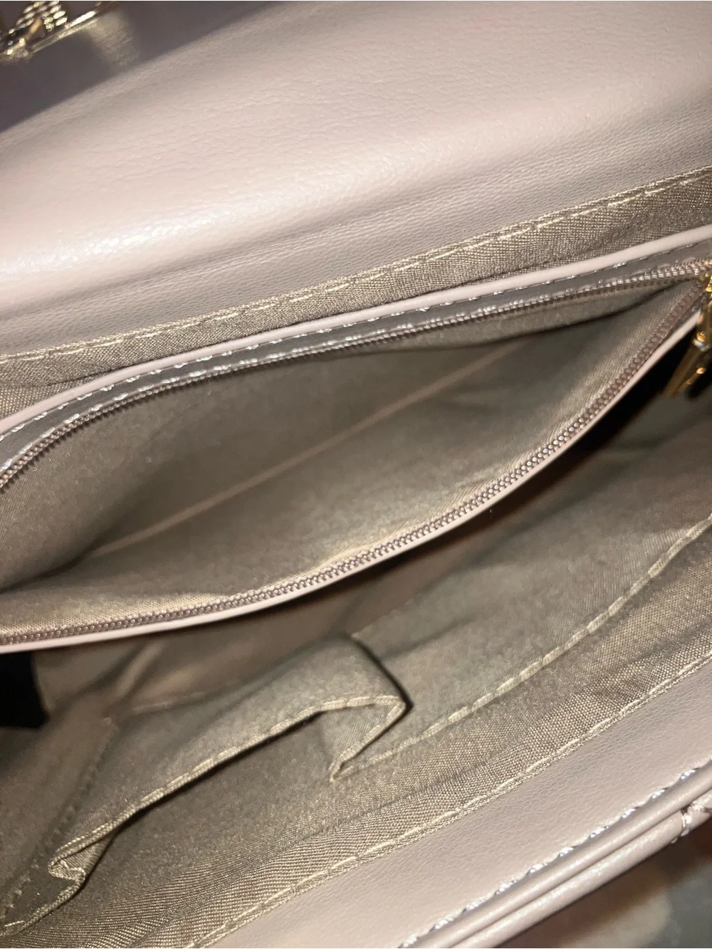 Badgley Mischka NWT Quilted Taupe Crossbody Bag